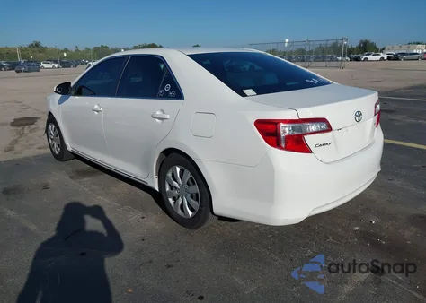 2014 Toyota Camry Le из США, поврежденный, VIN 4T1BF1FK9EU385706
